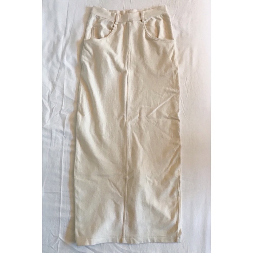 Cream jersey maxi skirt (w/ pockets!)